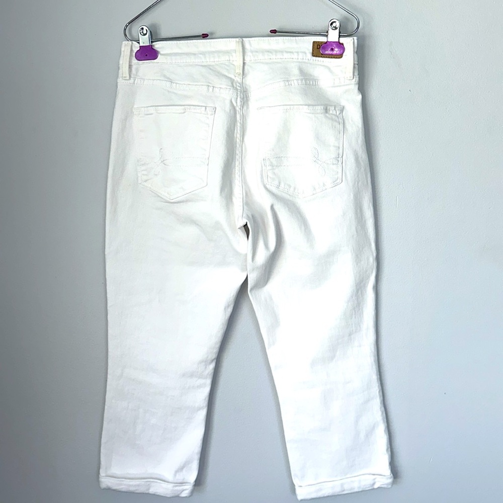 Denizen from Levi's White Cropped Jeans size 6 - Picture 2 of 3